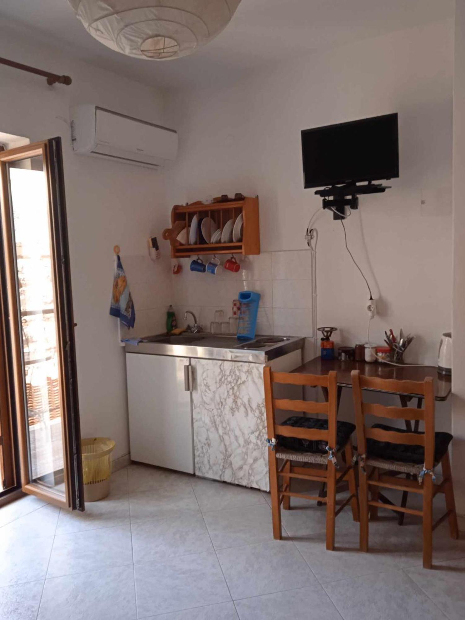 Machi's Guest House Mithimna Extérieur photo