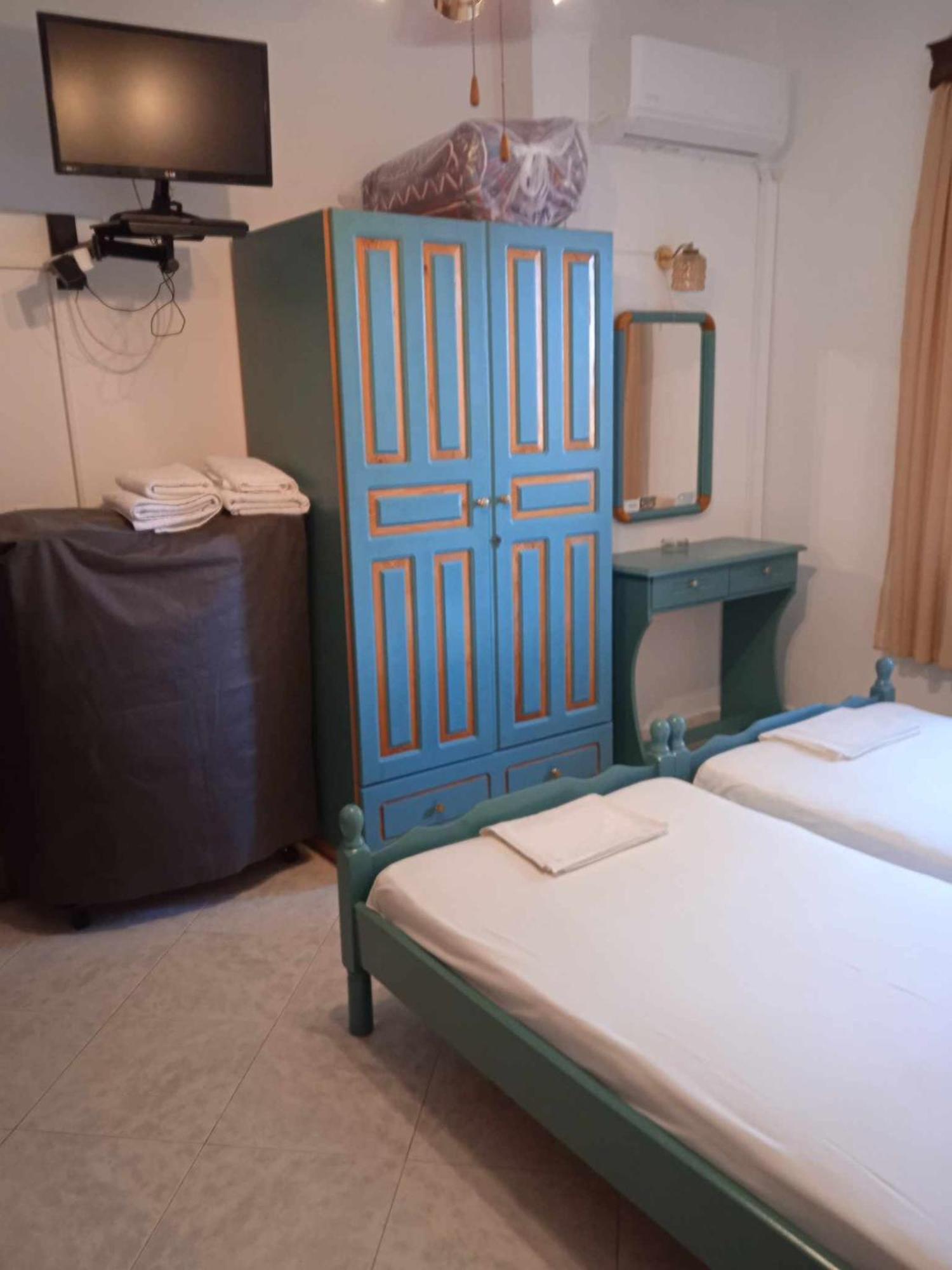 Machi's Guest House Mithimna Extérieur photo